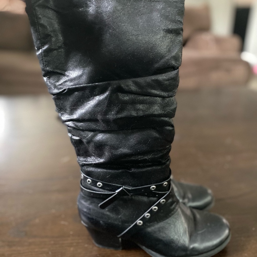 Have Black Heeled Boots with Ruched Design